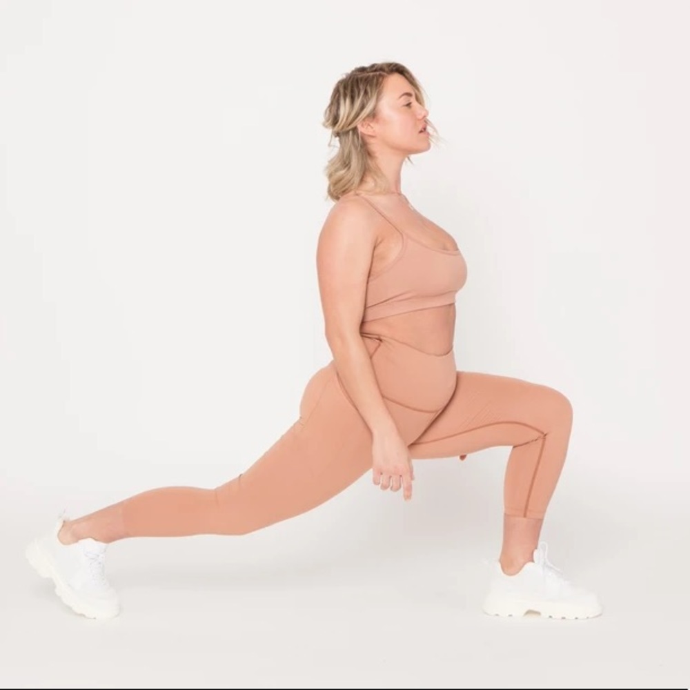 Saya the label cropped leggings and bra XS